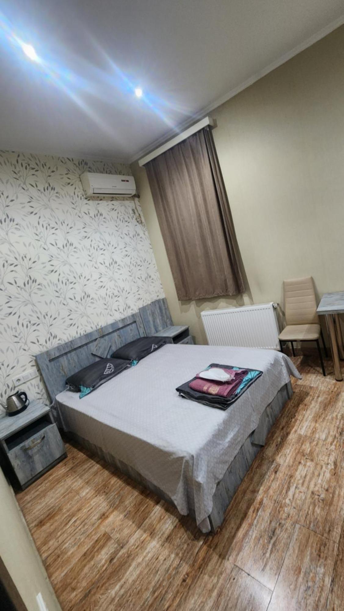 Hotel ,,Mega" Tbilisi Buitenkant foto
