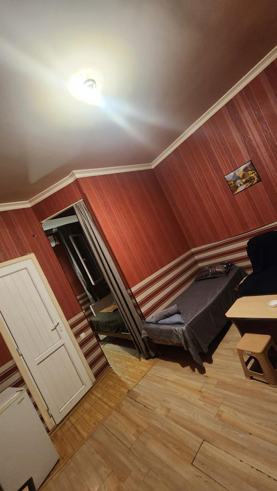 Hotel ,,Mega" Tbilisi Buitenkant foto