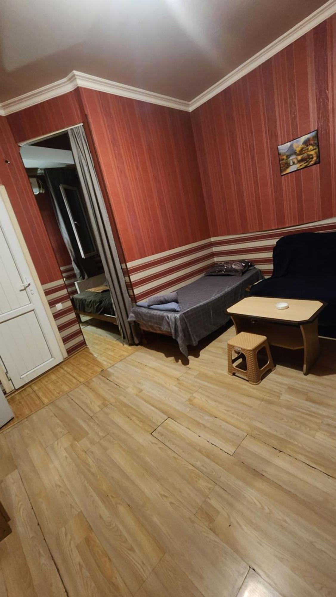 Hotel ,,Mega" Tbilisi Buitenkant foto